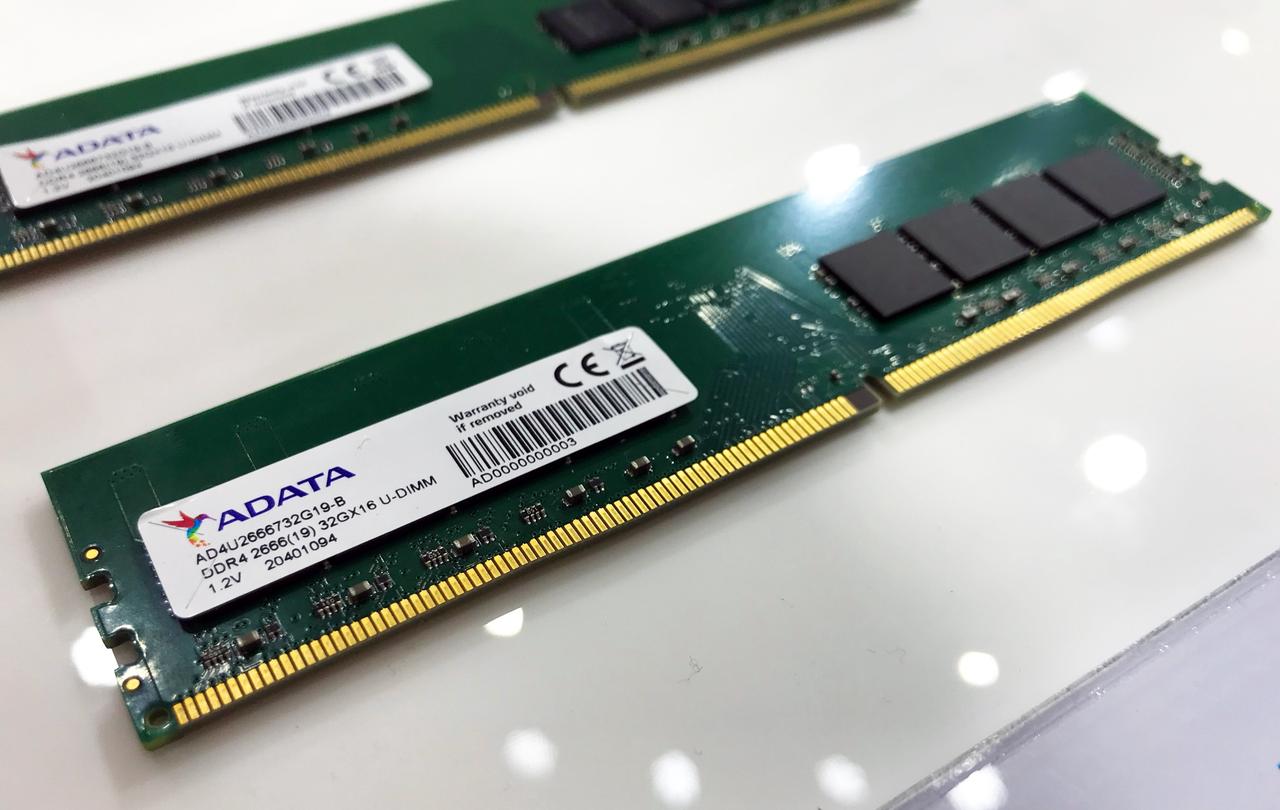 　這款產(chǎn)品的內(nèi)存容量也不容小覷。本機(jī)配置了1個(gè)DDR4，內(nèi)存高達(dá)32G。大大滿足了用戶的工作需求。與此同時(shí)，該產(chǎn)品支持多種操作系統(tǒng)，如Windows10，Liinux。